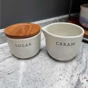 Magnolia Cream and Sugar Ceramic Set with Wooden Lid